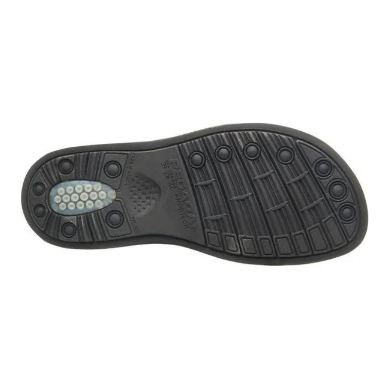 Esta sandália é muito confortável e perfeita para os momentos relaxantes ou para o dia a dia. A palmilha é super macia e adapta-se aos contornos do pé, proporcionando muito conforto. Já a sola é leve e flexível e conta com a tecnologia AMORTECH de amortecimento de impactos na zona do calcanhar, que garante o máximo conforto. O modelo tem também uma tira versátil que torna o modelo dois em um: uma sandália que se transforma em chinelo.