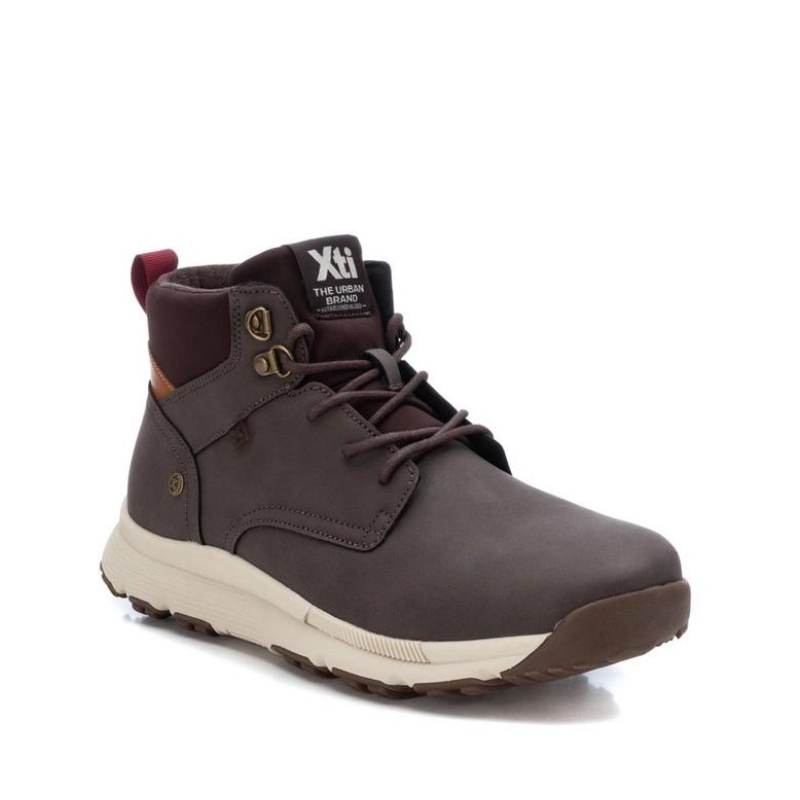 Estas botas são uma escolha estilosa e ética para homens que desejam combinar moda, conforto e responsabilidade ambiental em seu calçado. A sua versatilidade de estilo e solado antiderrapante tornam-nas ideais para uso em várias situações. São uma adição prática e elegante ao guarda-roupa masculino nesta estação. O design combina o robusto e prático estilo montanhista com um toque mais refinado e casual, tornando-os ideais para uma variedade de ocasiões nesta estação.