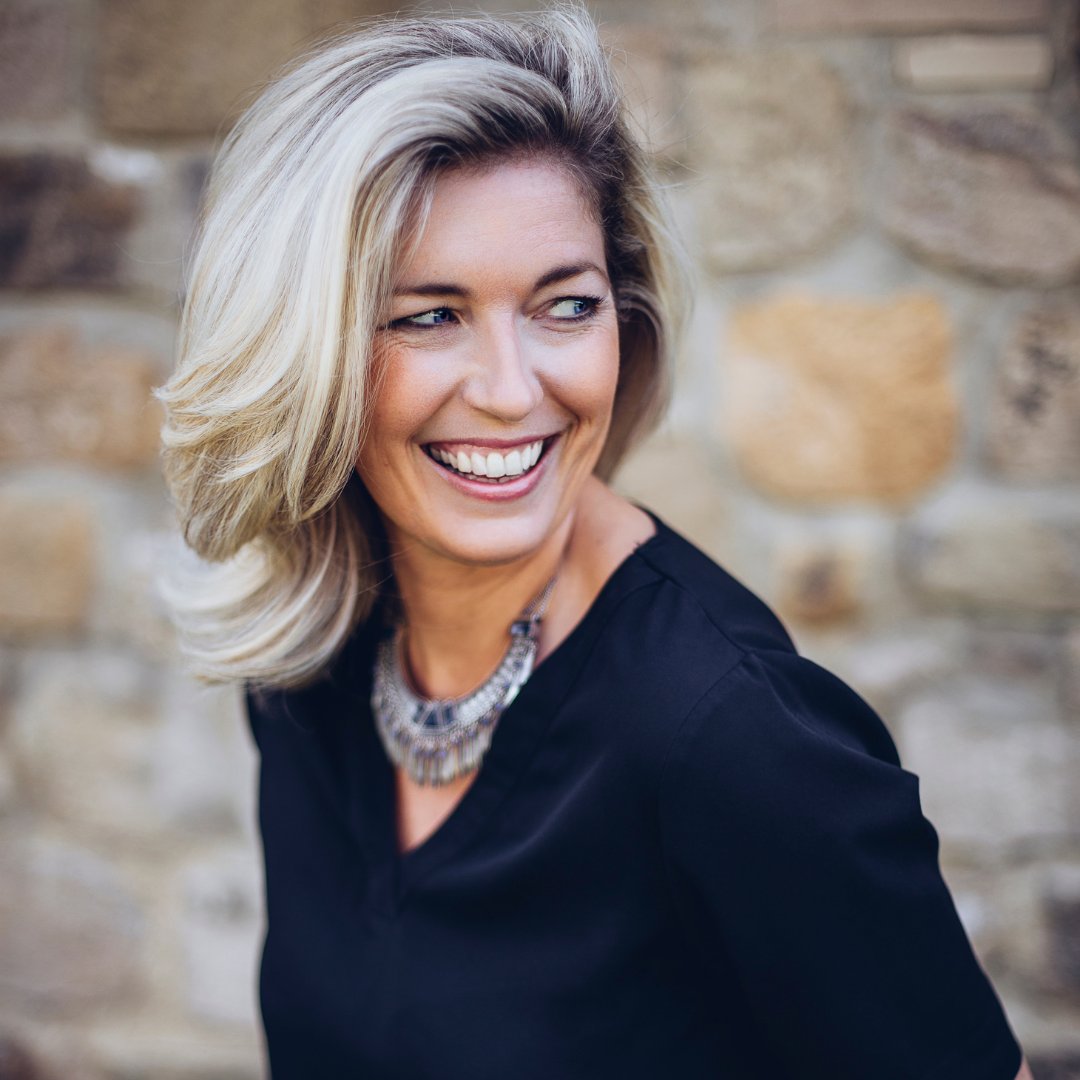 Doraly Calçado, Vestuário e Acessórios