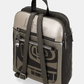 Esta mochila combina estilo e funcionalidade de forma inconfundível.

Com um design estruturado e formato quadrado, apresenta uma ilustração exclusiva da coleção Melody, em tons de verde musgo, preto e dourado envelhecido, que lhe confere um carácter artístico e sofisticado. A superfície em material sintético de alta qualidade imita o couro com textura subtil, enquanto a assinatura da marca em relevo na parte superior e o pendente decorativo no bolso frontal adicionam um toque de distinção.