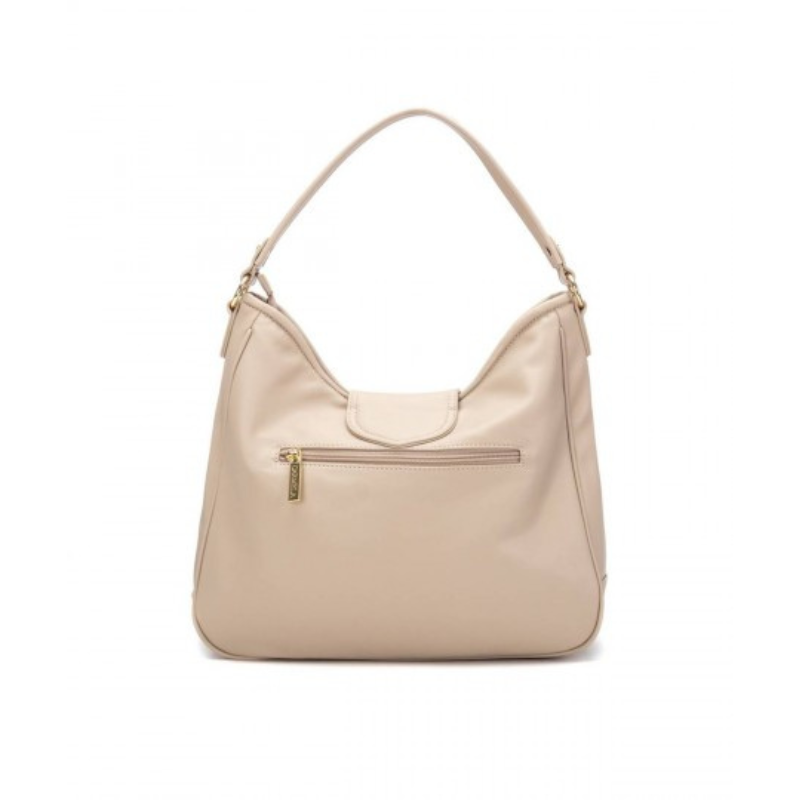 Uma carteira de ombro com alma de verão e elegância intemporal.

Esta mala de ombro em croché é o acessório que define o verão — textura artesanal, silhueta generosa e detalhes em dourado que elevam qualquer look. O padrão em relevo cria movimento e profundidade.