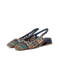 Estas elegantes sandálias slingback combinam sofisticação e conforto num design único.

Feitas em material entrançado multicolorido, oferecem um toque artesanal e moderno ao mesmo tempo. O salto baixo em bloco proporciona estabilidade e comodidade para o uso diário, enquanto a tira ajustável no tornozelo garante um ajuste perfeito.