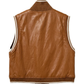 Este colete em ecopele combina a atitude do estilo urbano com detalhes de inspiração desportiva, numa peça versátil que dá personalidade aos looks do dia a dia.

Disponível em camel e preto, apresenta um corte curto e direito, gola subida e fecho frontal com molas metálicas. Os acabamentos canelados com riscas contrastantes nas cavas, na gola e na base acrescentam um toque distinto, realçando o efeito da ecopele.